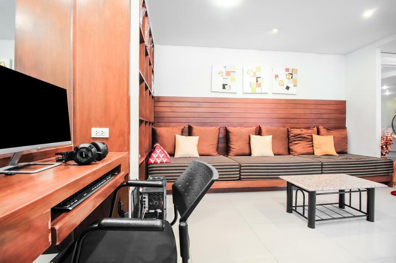 Oyo 307 Baan Udom Hotel Banguecoque Exterior foto